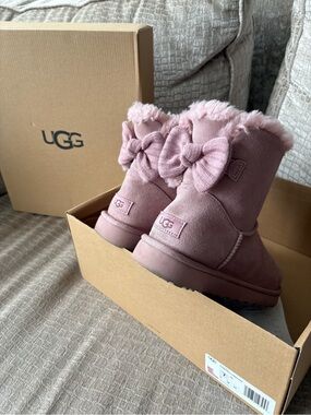 UGG Women’s Pink Bow Suede Boots